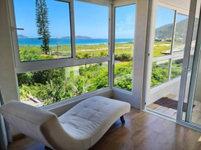 Vila Roque linda casa com vista panorâmica da Praia dos Açores